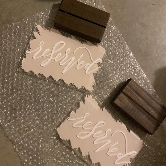 Reserved Table Signs - Picture 3 of 3